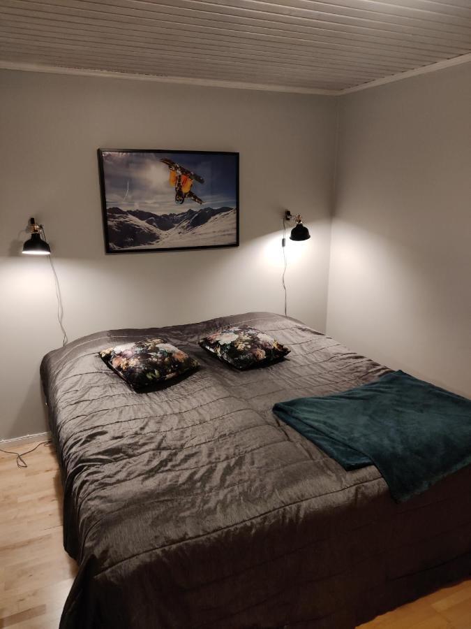 Villa Hutsula Yllas Ylläsjärvi Esterno foto